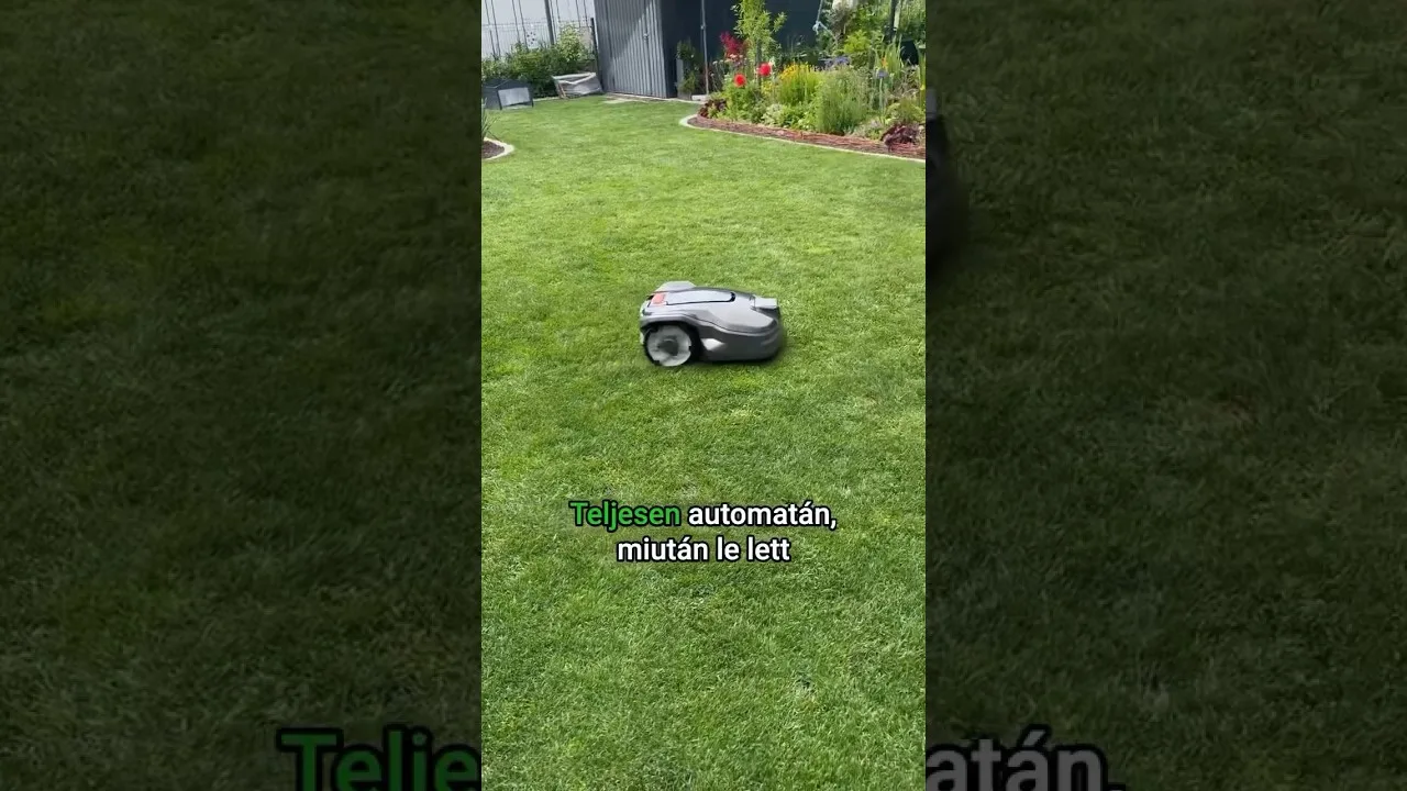 Robotfűnyíró a kertben